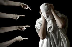 7-DE-MARZO_-CRITICA-300x198